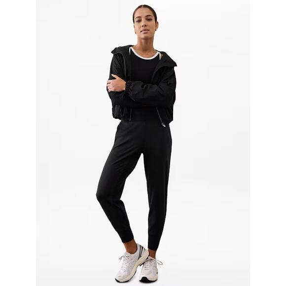 Athleta Black Venice High Rise Jogger Size Small - Picture 1 of 10